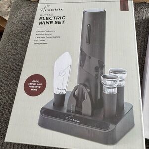 Rabbit Black Electric Wine Set